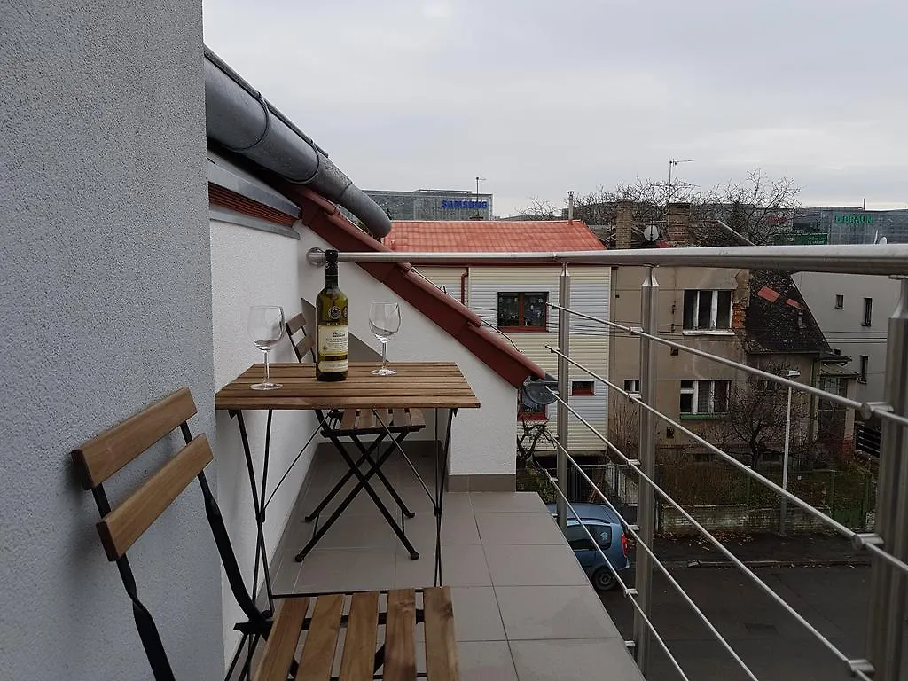 Apartments Anna And Ondra Prague 0*,